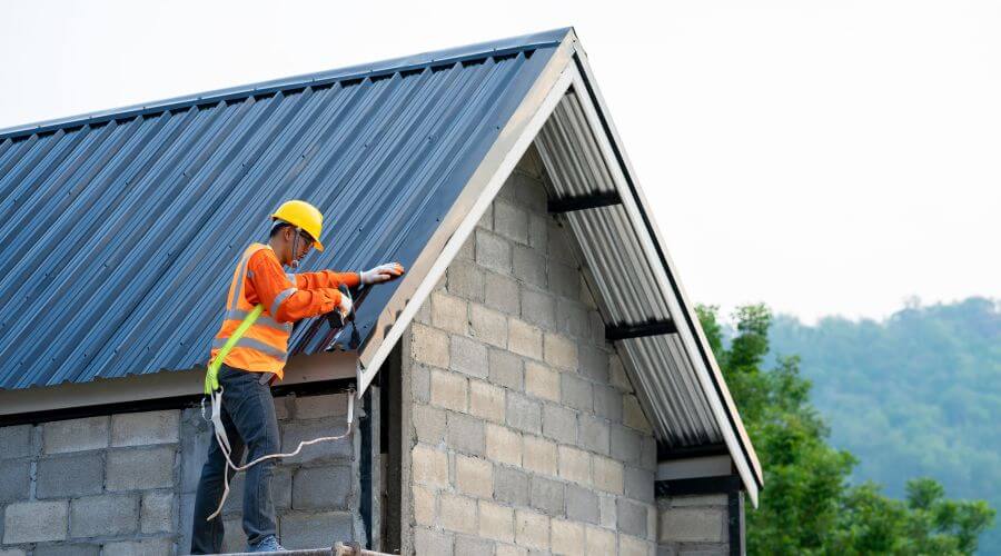 Professional gutter cleaning in Culloden, GA